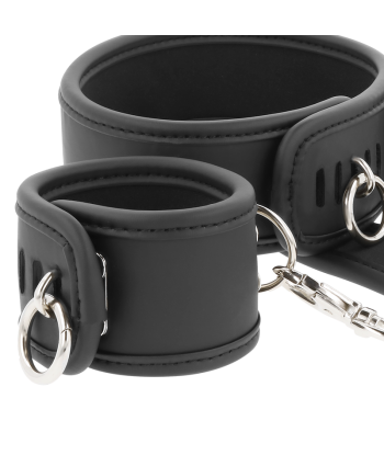 FETISH SUBMISSIVE - COLLAR Y ESPOSAS CUERO VEGANO CON FORRO DE NEOPRENO