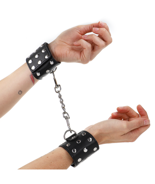 KINK - MUÑEQUERAS CON CIERRE A PRESIÓN LLENO DE TACHUELAS AJUSTABLE NEGRO 19-24 CM X 5.5 CM KINK - MUÑEQUERAS CON CIERRE A PRESIÓN LLENO DE TACHUELAS AJUSTABLE NEGRO 19-24 CM X 5.5 CM
